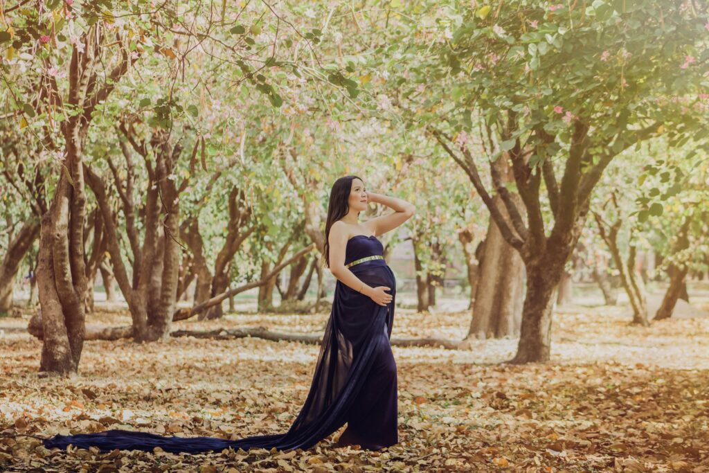 fotos-embarazo-guadalajara-exterior-azul-43