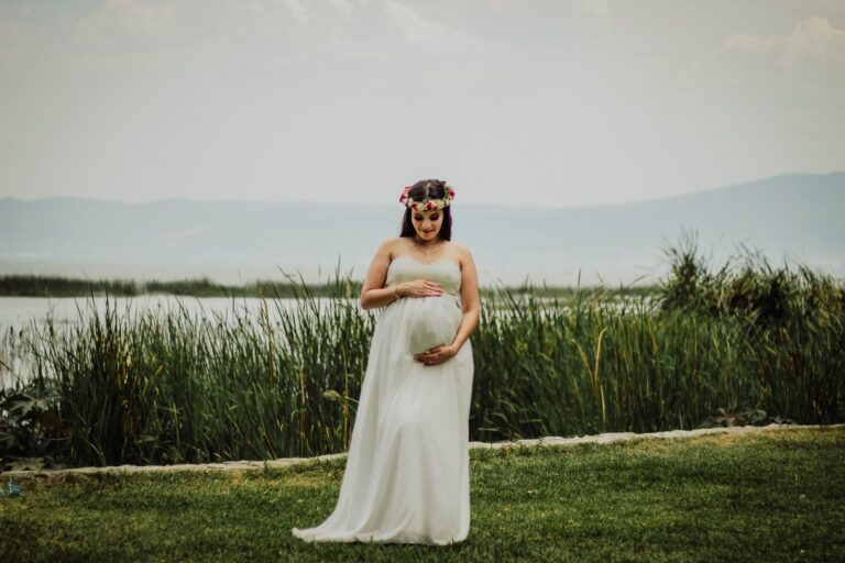 sesion-embarazo-guadalajara-exterior-blanco-44