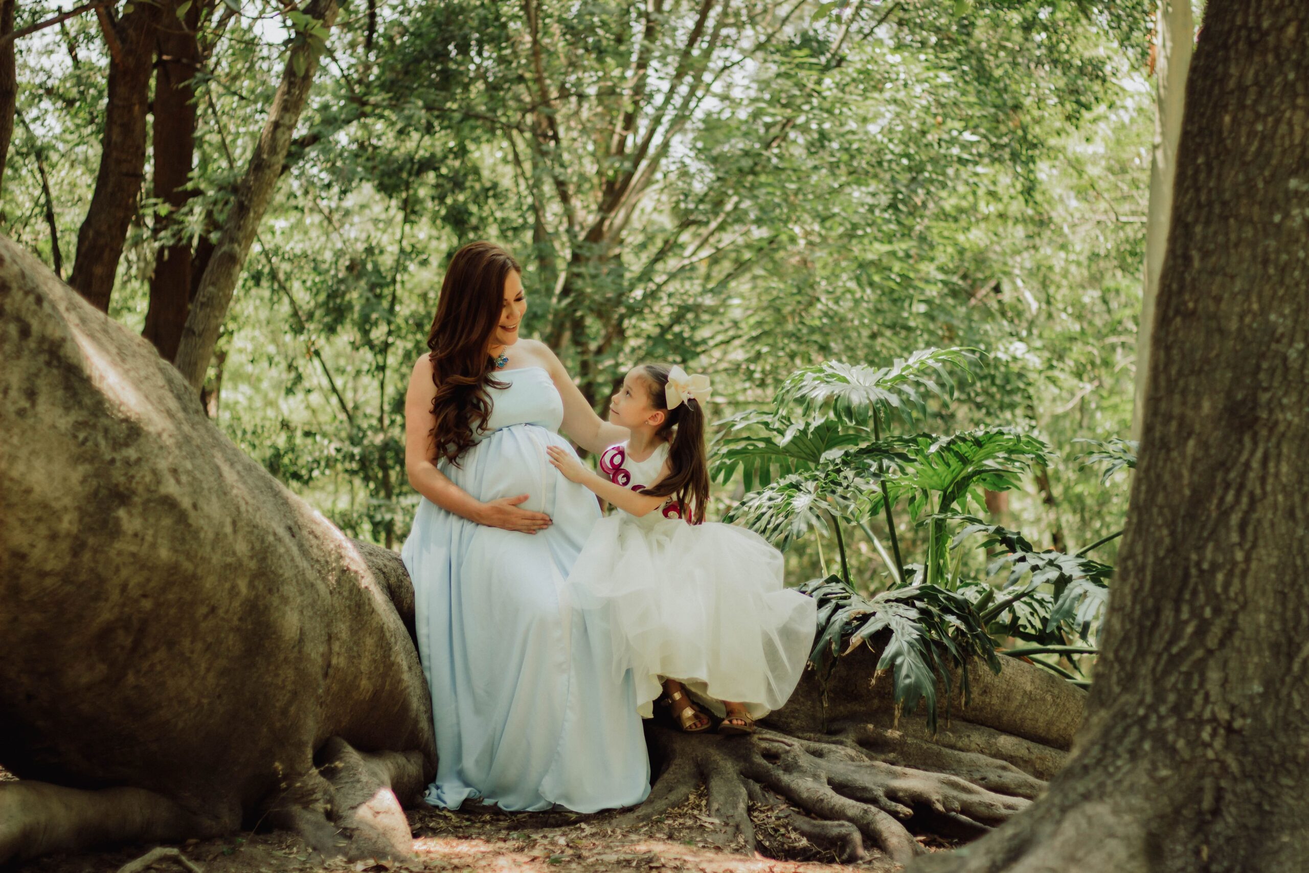 sesion-fotos-embarazo-guadalajara-exterior-azul-41